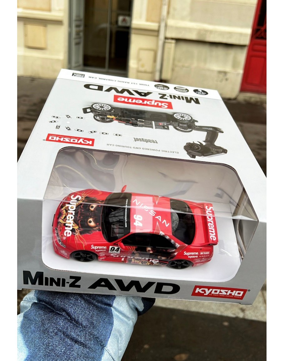 Supreme / Skyline Nismo R33 RC Readyset